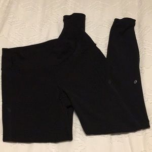 Lululemon Smooth Stride Tight. Size 8.